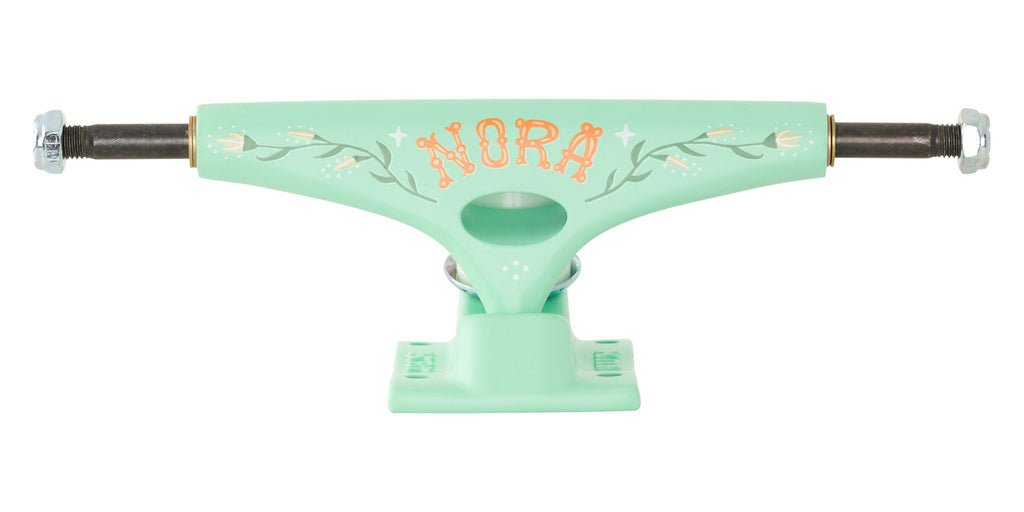 Skateboard Wax Trucks Krux K5 Pro Nora Vasconcellos Dreams DLK