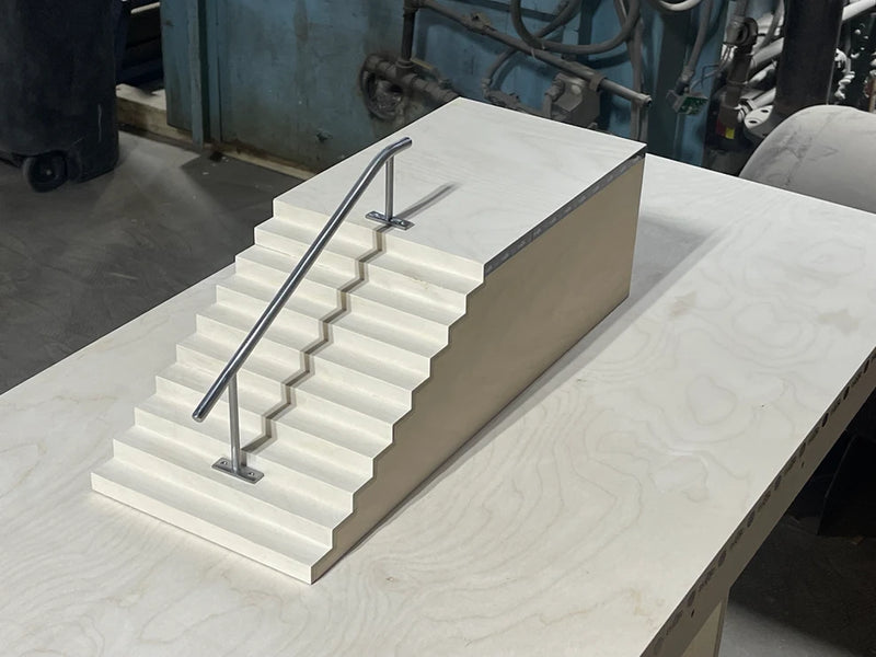 USAFBL PRO SERIES 10 STAIR W/ RAIL