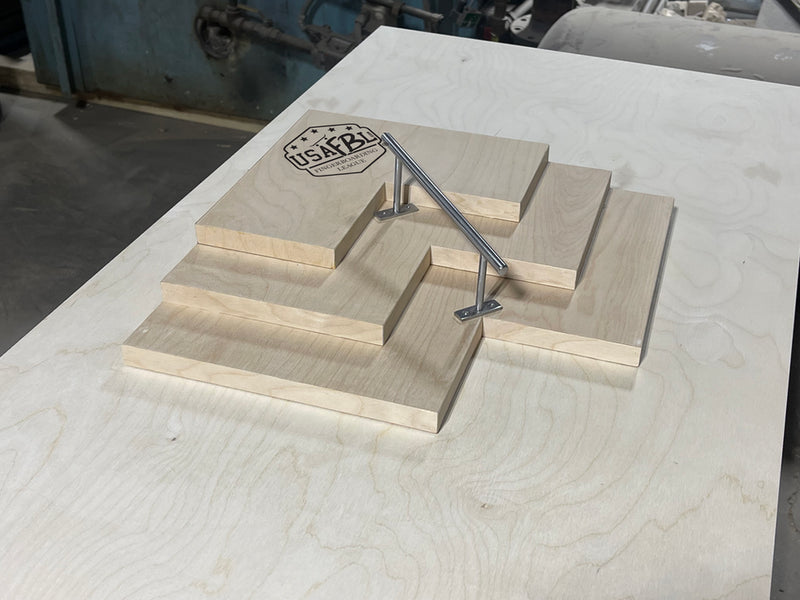 USAFBL PRO SERIES  3 STAIR W/ RAIL