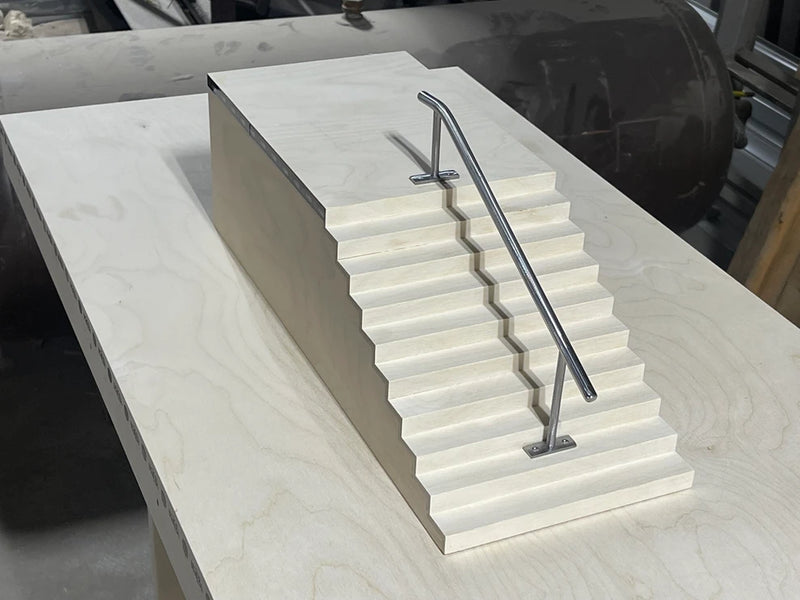 USAFBL PRO SERIES 10 STAIR W/ RAIL