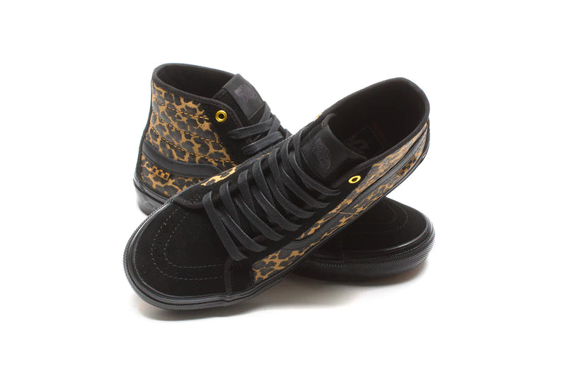 VANS CHER STRAUBERRY X SKATE SK8-HI DECON SHOES