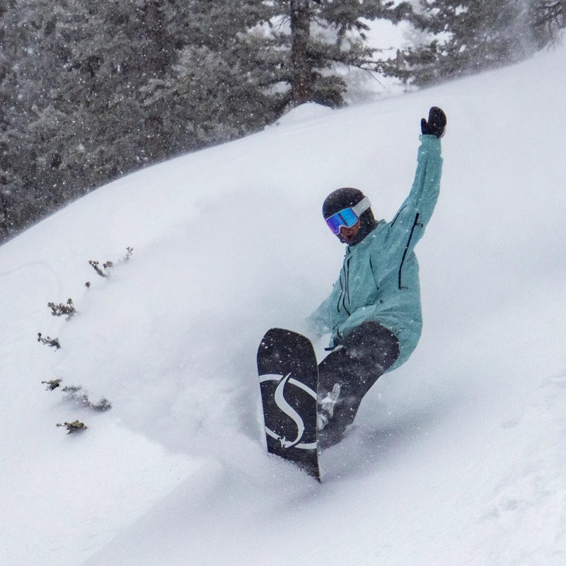 NEVER SUMMER BENCHMARK SNOWBOARD