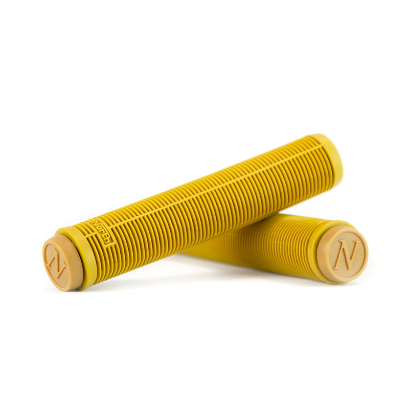 NORTH ESSENTIAL SCOOTER GRIPS