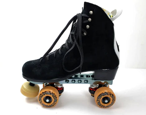 MOXI JACK COMPLETE ROLLER SKATE