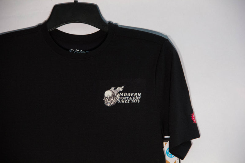 Modern "TECH T" shop t-shirt